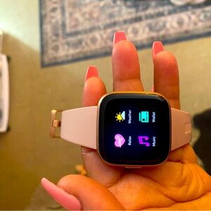Fitbit Versa 2